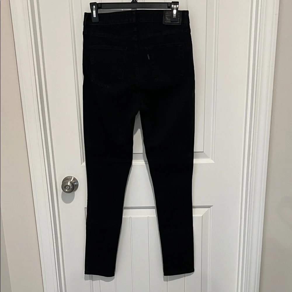 Levi’s Black High Rise Skinny Jeans - Picture 3 of 14